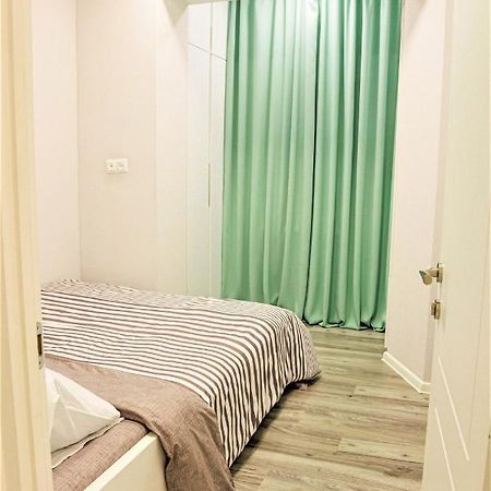 Apartment "B" With A Separate Bedroom Tiflis Dış mekan fotoğraf
