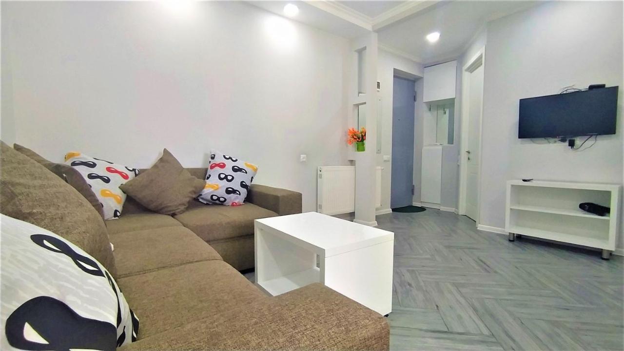 Apartment "B" With A Separate Bedroom Tiflis Dış mekan fotoğraf