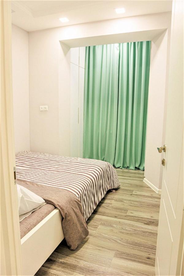 Apartment "B" With A Separate Bedroom Tiflis Dış mekan fotoğraf